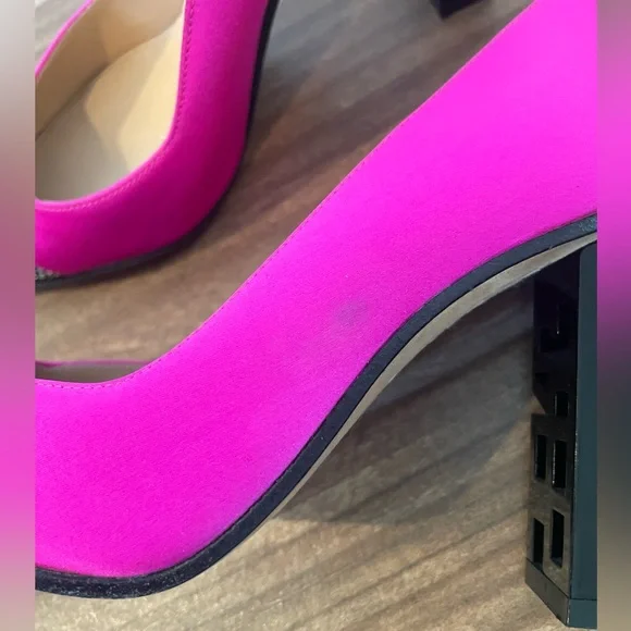 SERGIO ROSSI Super Heel Crystal-Embellished Neon Bright Pink Satin Pumps 34 4 - Picture 8 of 10